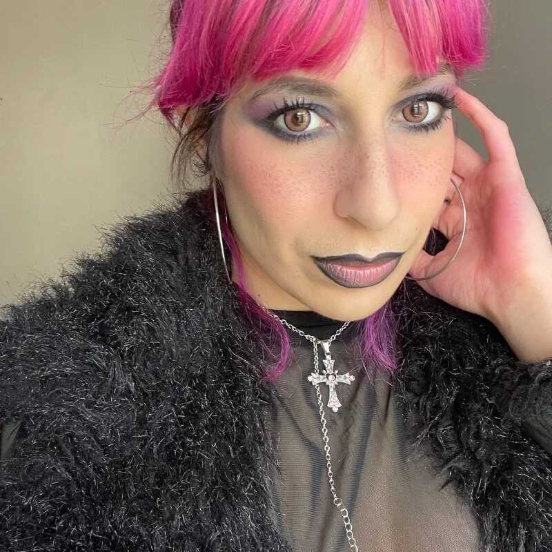 Ambredelacroix — FansOnlyX creator profile
