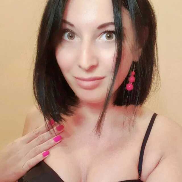 Wife4Cuck — FansOnlyX creator profile