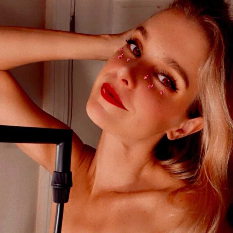 bellainparadise — FansOnlyX creator profile