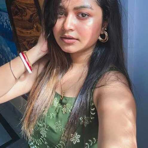 Diya_221342 — FansOnlyX creator profile