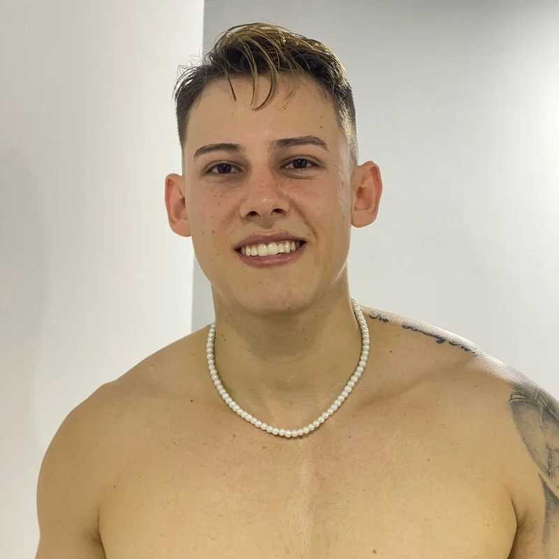 Muscle_King_Cum — FansOnlyX creator profile