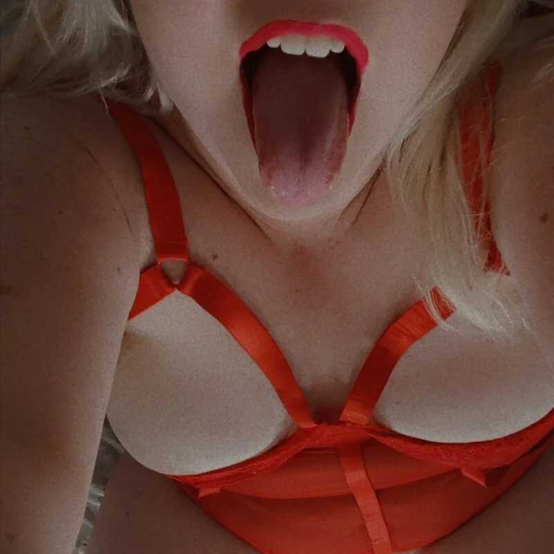 siennaxluxx — FansOnlyX creator profile