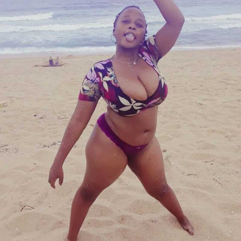 ebonybigmelons — FansOnlyX creator profile