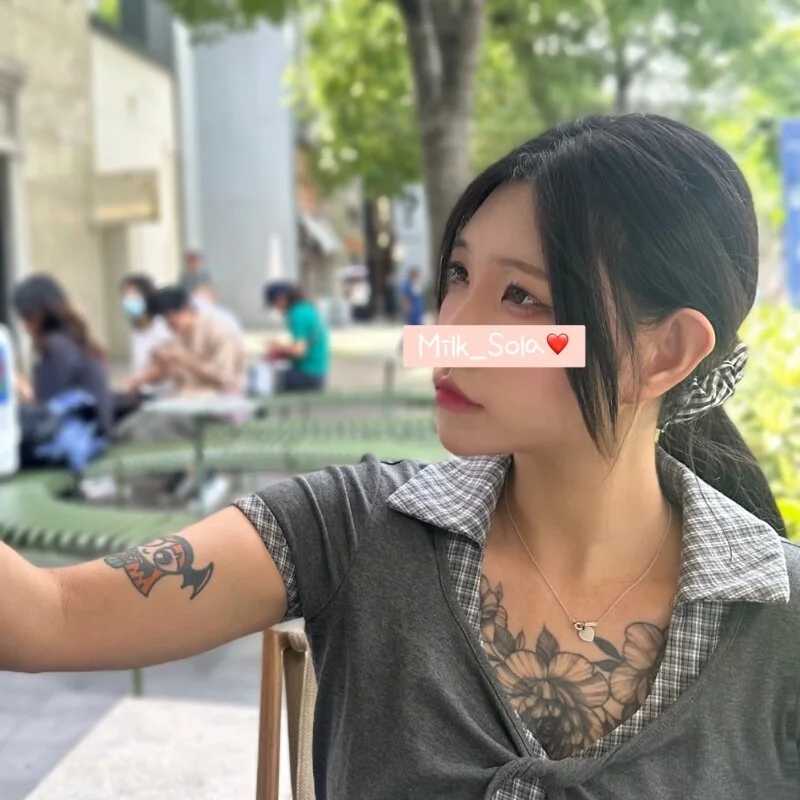 Milk_Sola — FansOnlyX creator profile