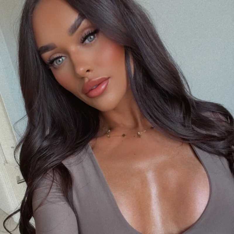 Sofiabellex — FansOnlyX creator profile