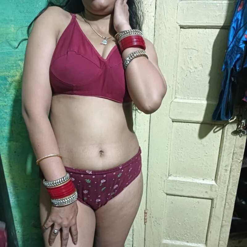 Simran_baaby — FansOnlyX creator profile