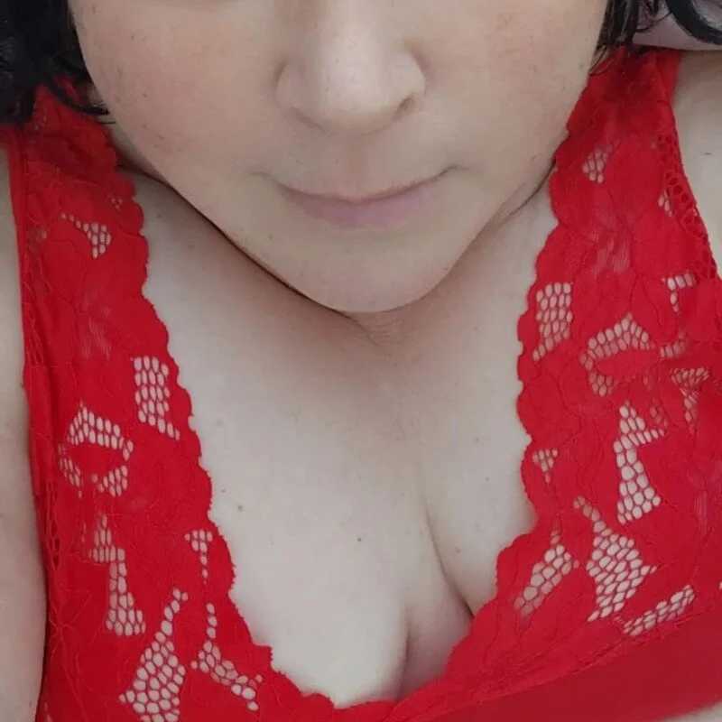 MidnightEnglishRose — FansOnlyX creator profile