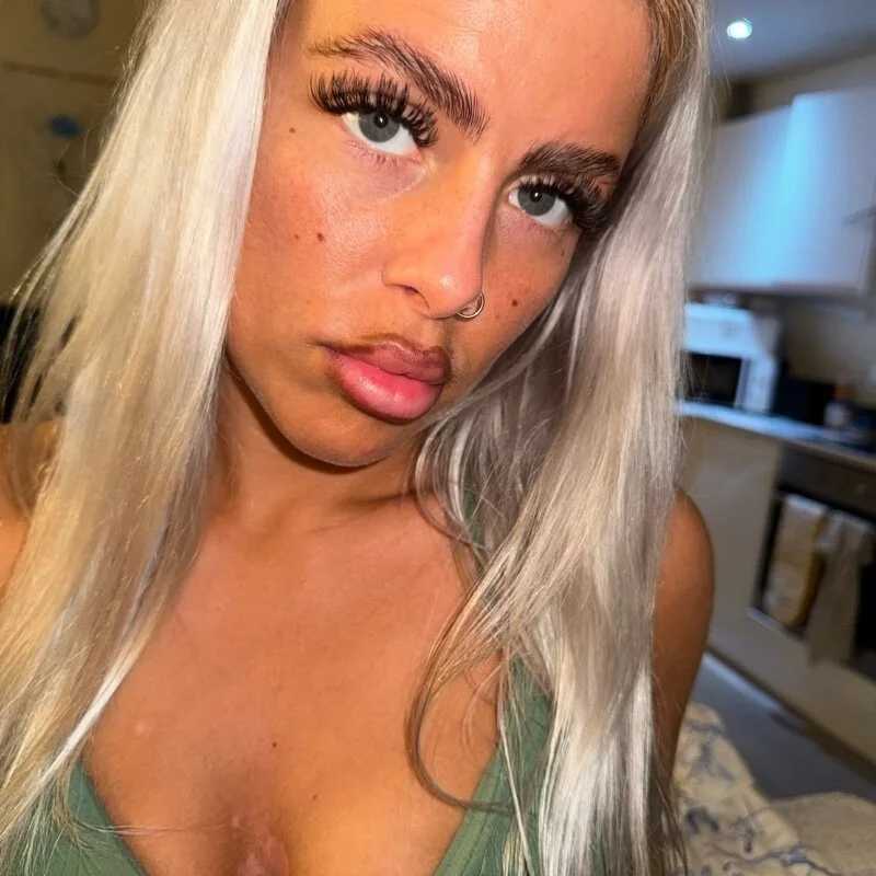blondebaddiexo — FansOnlyX creator profile