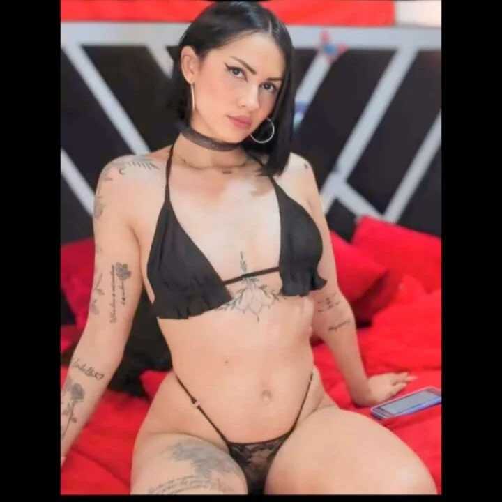 Charllote23 — FansOnlyX creator profile