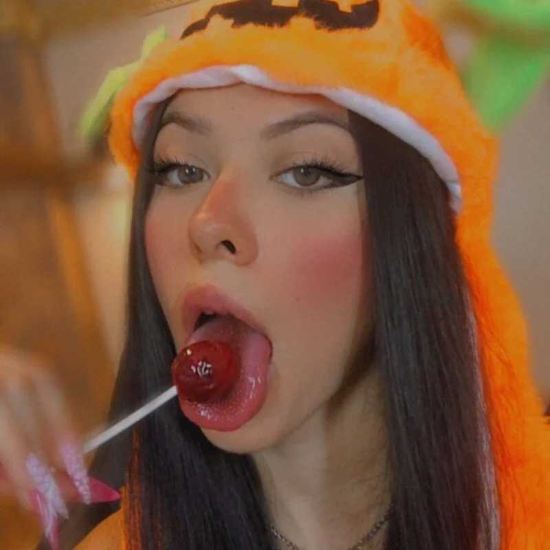 sexy_valentina1 — FansOnlyX creator profile