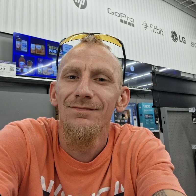 travisrwade — FansOnlyX creator profile