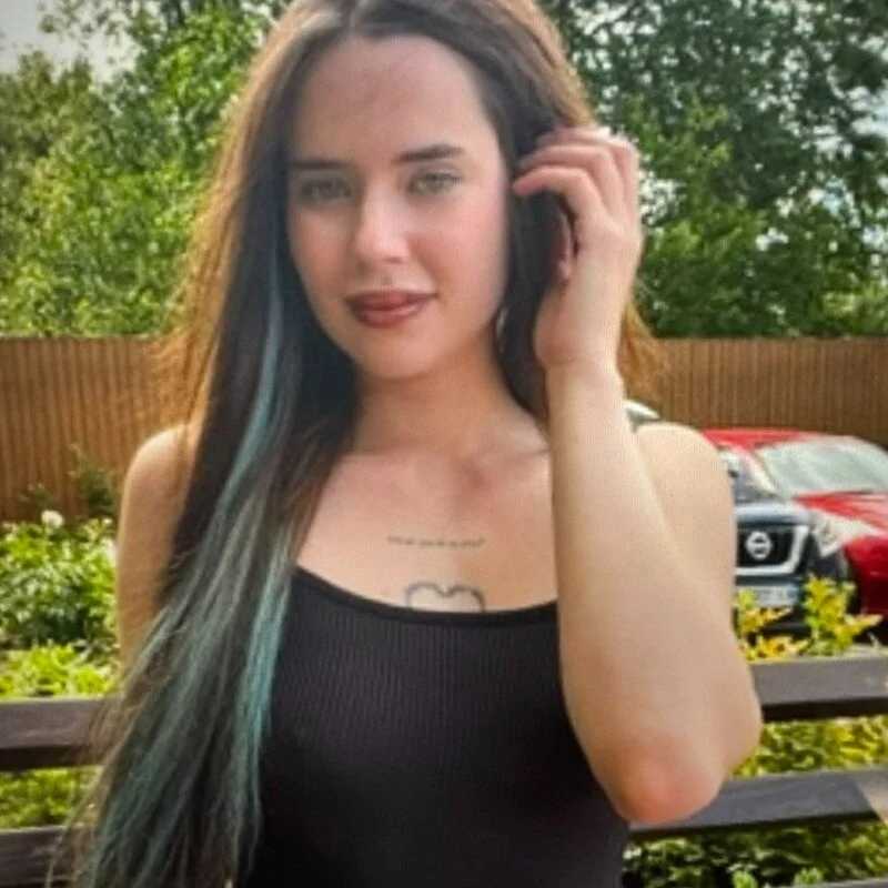 ElisWild — FansOnlyX creator profile