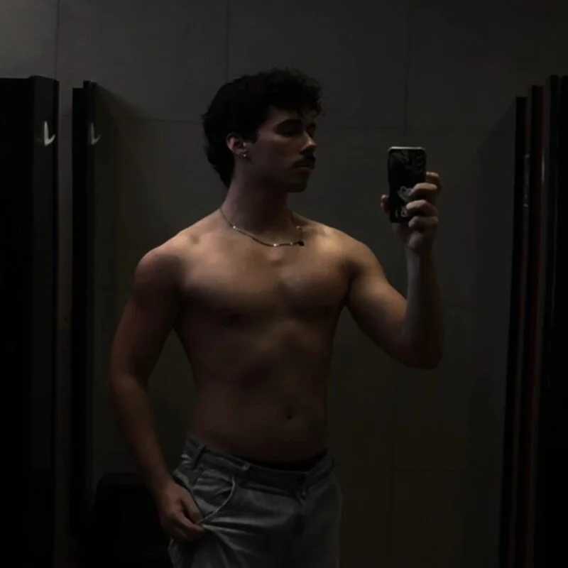 Leo__ribeiro — FansOnlyX creator profile
