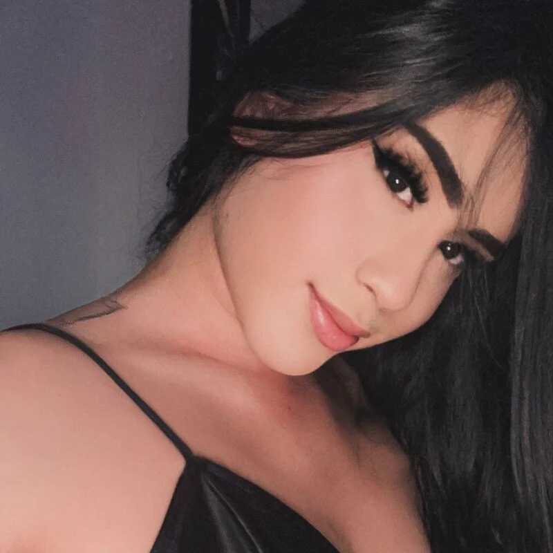 emily_roousee — FansOnlyX creator profile