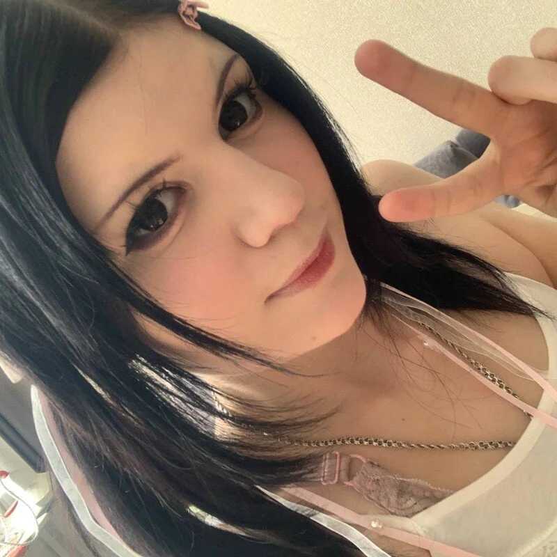 OliveRyback — FansOnlyX creator profile