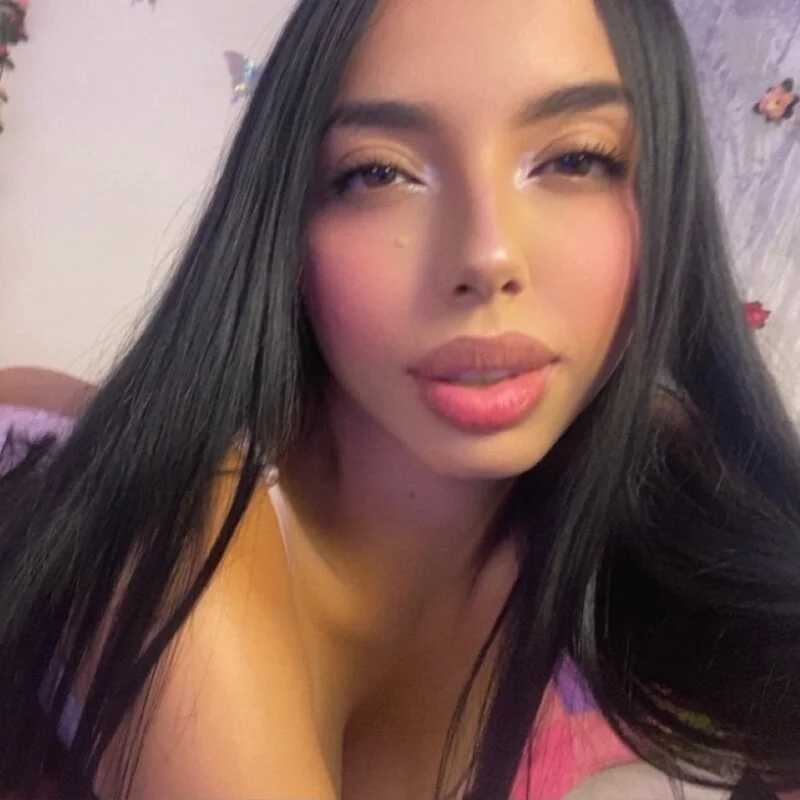 EvelynLuxx — FansOnlyX creator profile