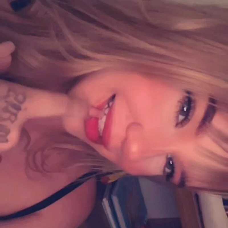 nyxvelvet_ — FansOnlyX creator profile