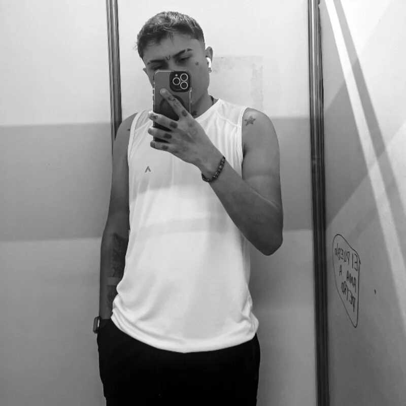 duvancaballero08 — FansOnlyX creator profile