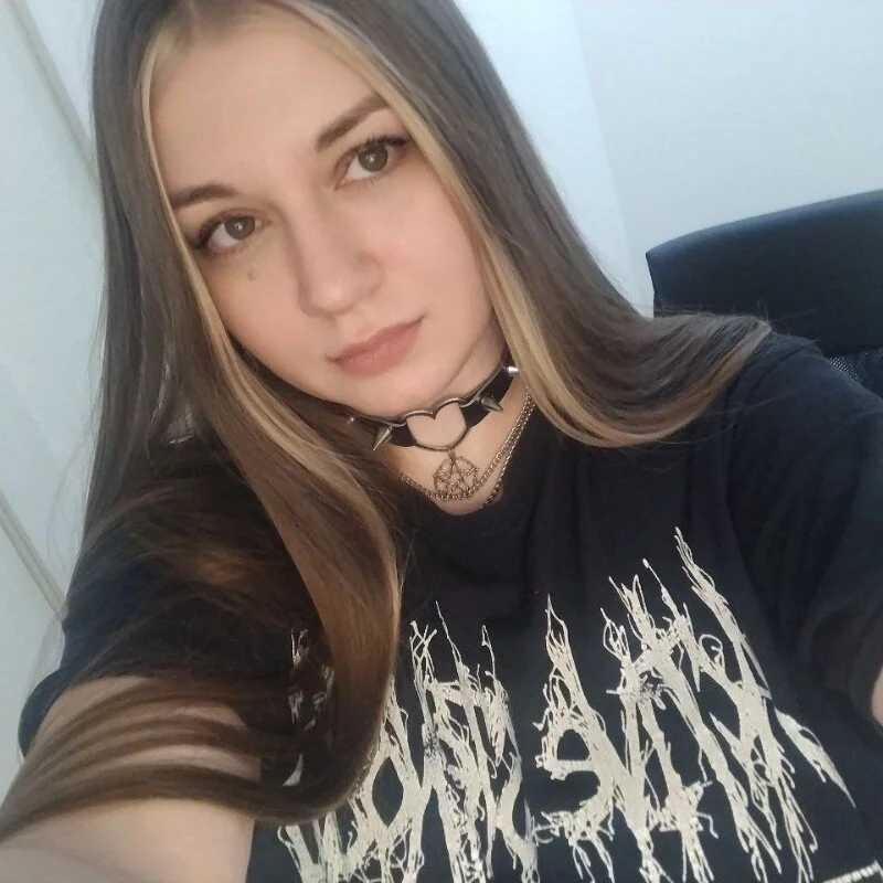 AlisaGlass — FansOnlyX creator profile