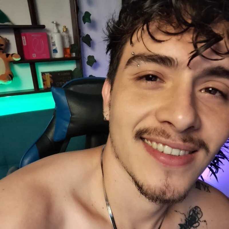 colby_scott_oficial — FansOnlyX creator profile