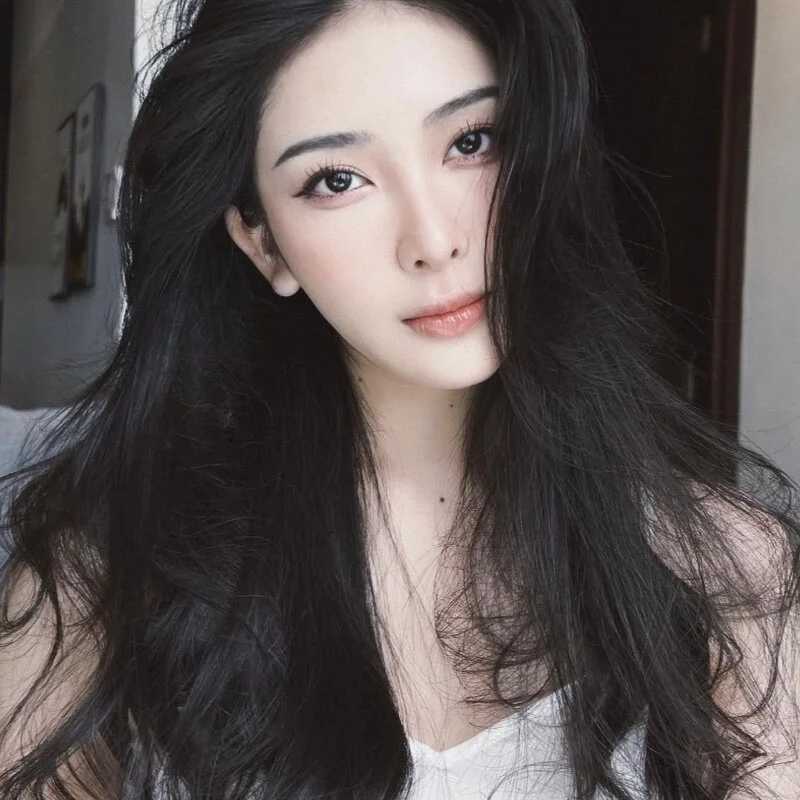 Ayvelynn — FansOnlyX creator profile