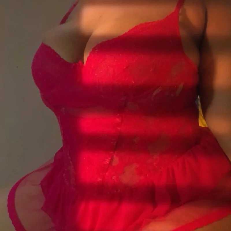CurvyAssXxX21 — FansOnlyX creator profile