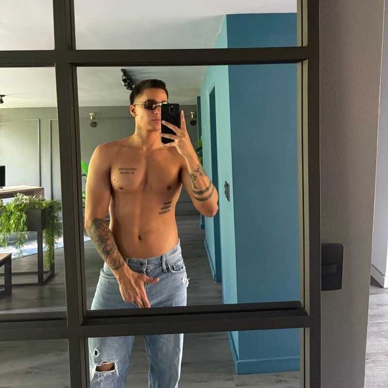 valentinosex1 — FansOnlyX creator profile