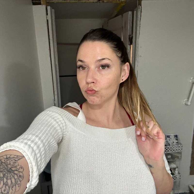 crystal_mbop — FansOnlyX creator profile