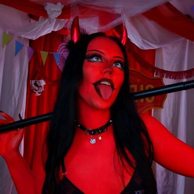 Cassadyy — FansOnlyX creator profile