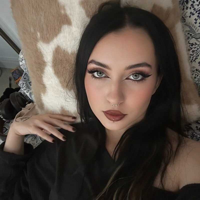 onlyivyjade — FansOnlyX creator profile