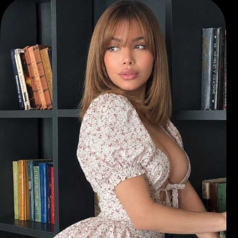 Scarlett_jc — FansOnlyX creator profile