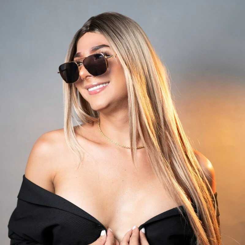 Martinaa_Rose — FansOnlyX creator profile