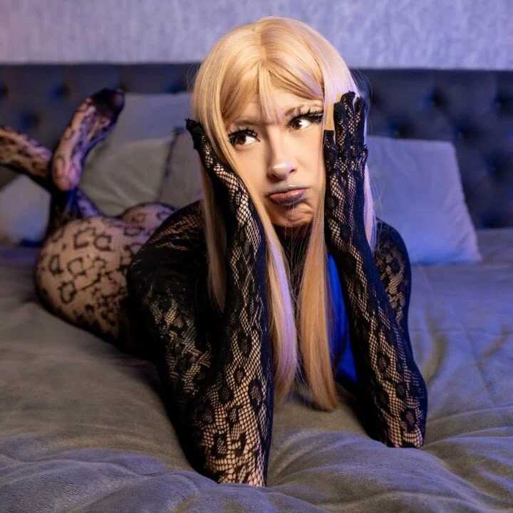 Zhally_Dee — FansOnlyX creator profile