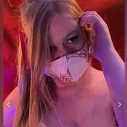 rose_bunny — FansOnlyX creator profile