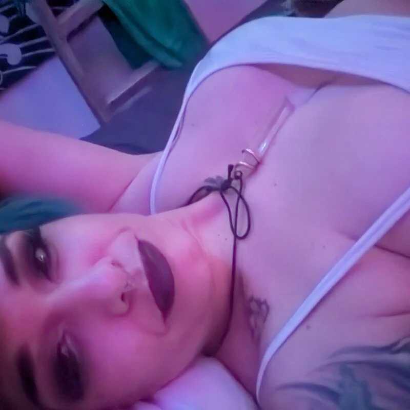 Neon_Muse — FansOnlyX creator profile
