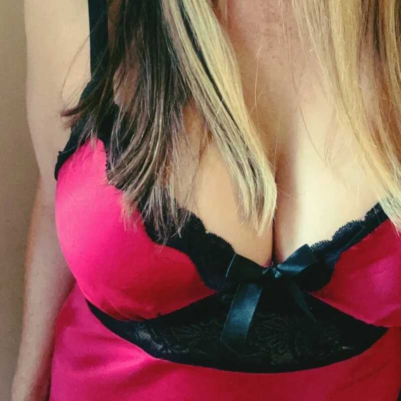 X-Bella22-X — FansOnlyX creator profile