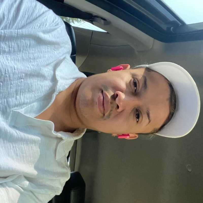 Jose_17val — FansOnlyX creator profile