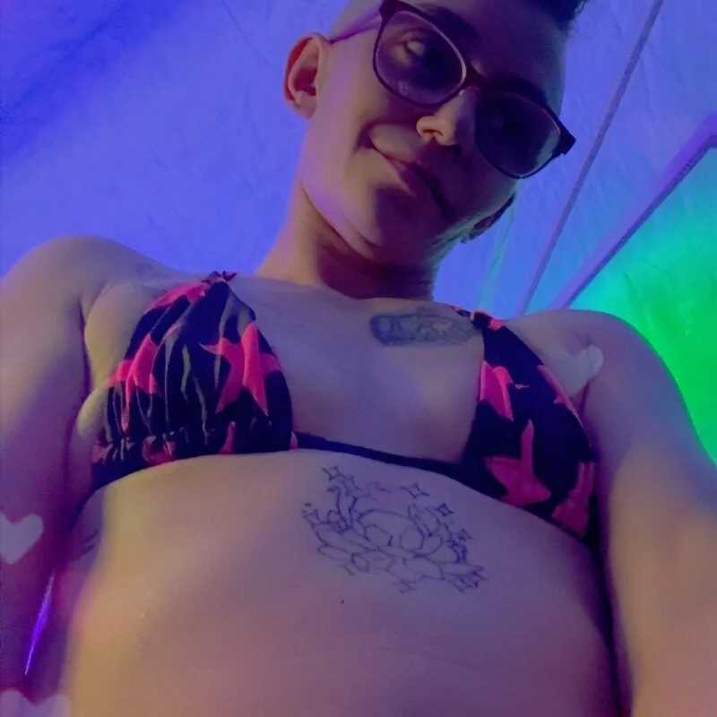 Stonermama666420 — FansOnlyX creator profile