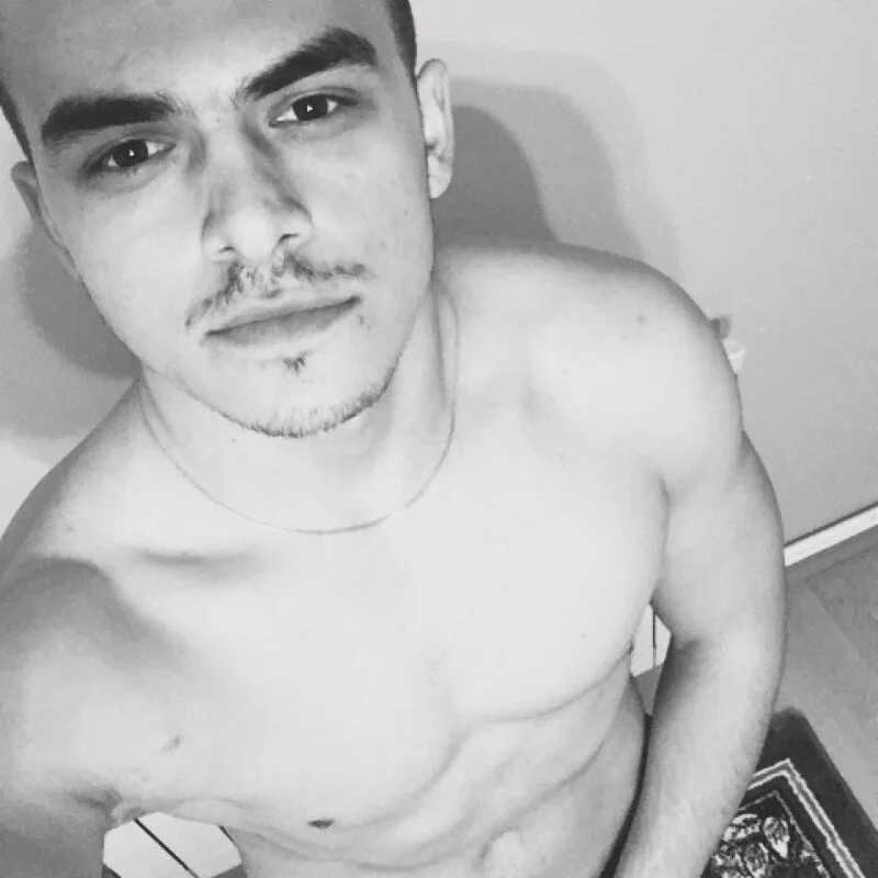 show_boy_97 — FansOnlyX creator profile