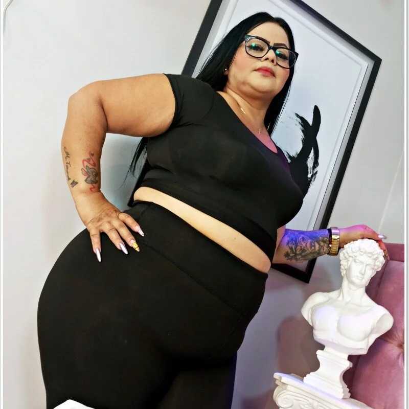 latinasexymoon — FansOnlyX creator profile