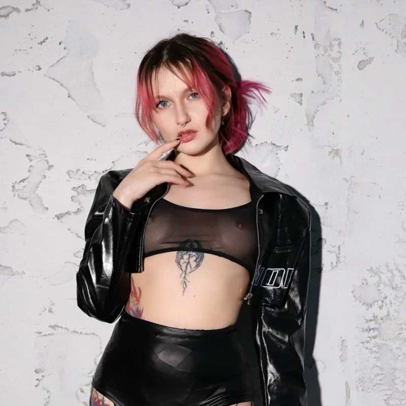 MiaKarlos — FansOnlyX creator profile