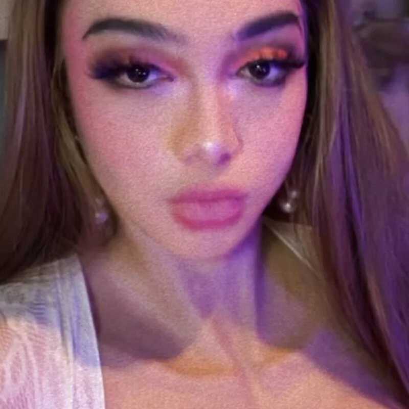 SelenaWhitmore — FansOnlyX creator profile