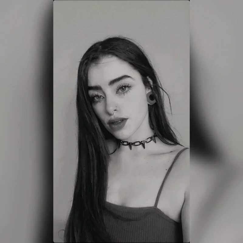 Emma__Erotic — FansOnlyX creator profile