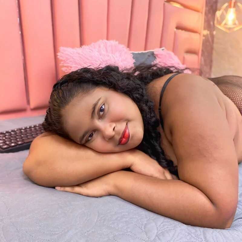MARIA_BBW_ — FansOnlyX creator profile