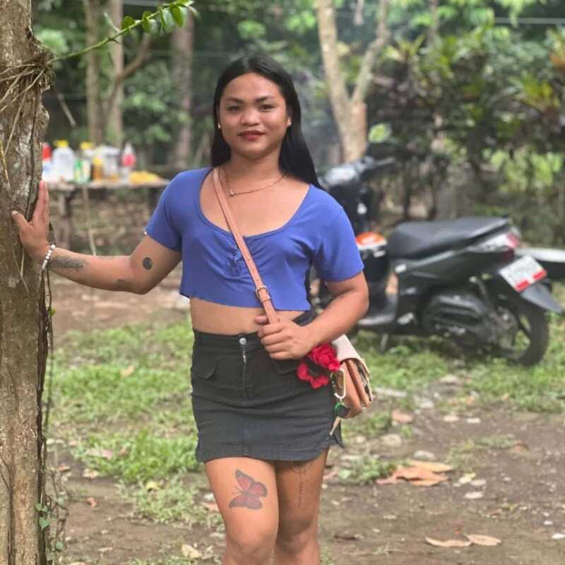 Bini_Red — FansOnlyX creator profile
