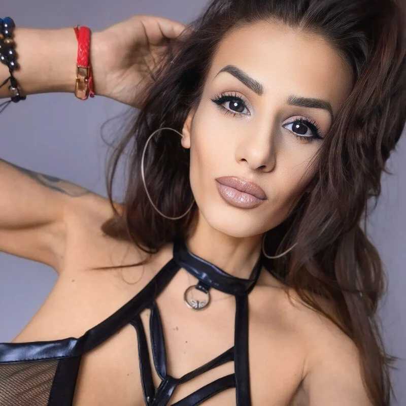Milfchellle — FansOnlyX creator profile