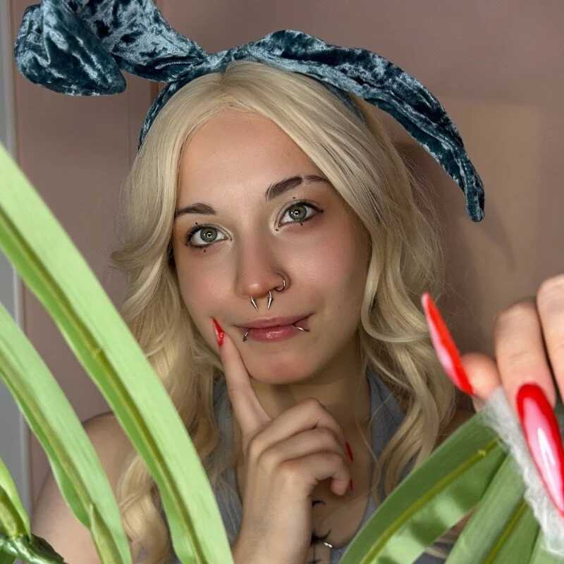 ScarletHarley — FansOnlyX creator profile