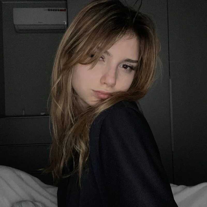 VivienQ — FansOnlyX creator profile