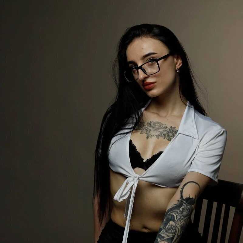 EmilyyMoon — FansOnlyX creator profile