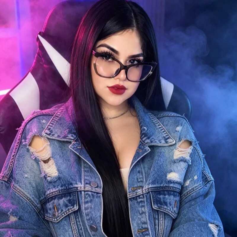 Fabiana_Rosaless — FansOnlyX creator profile